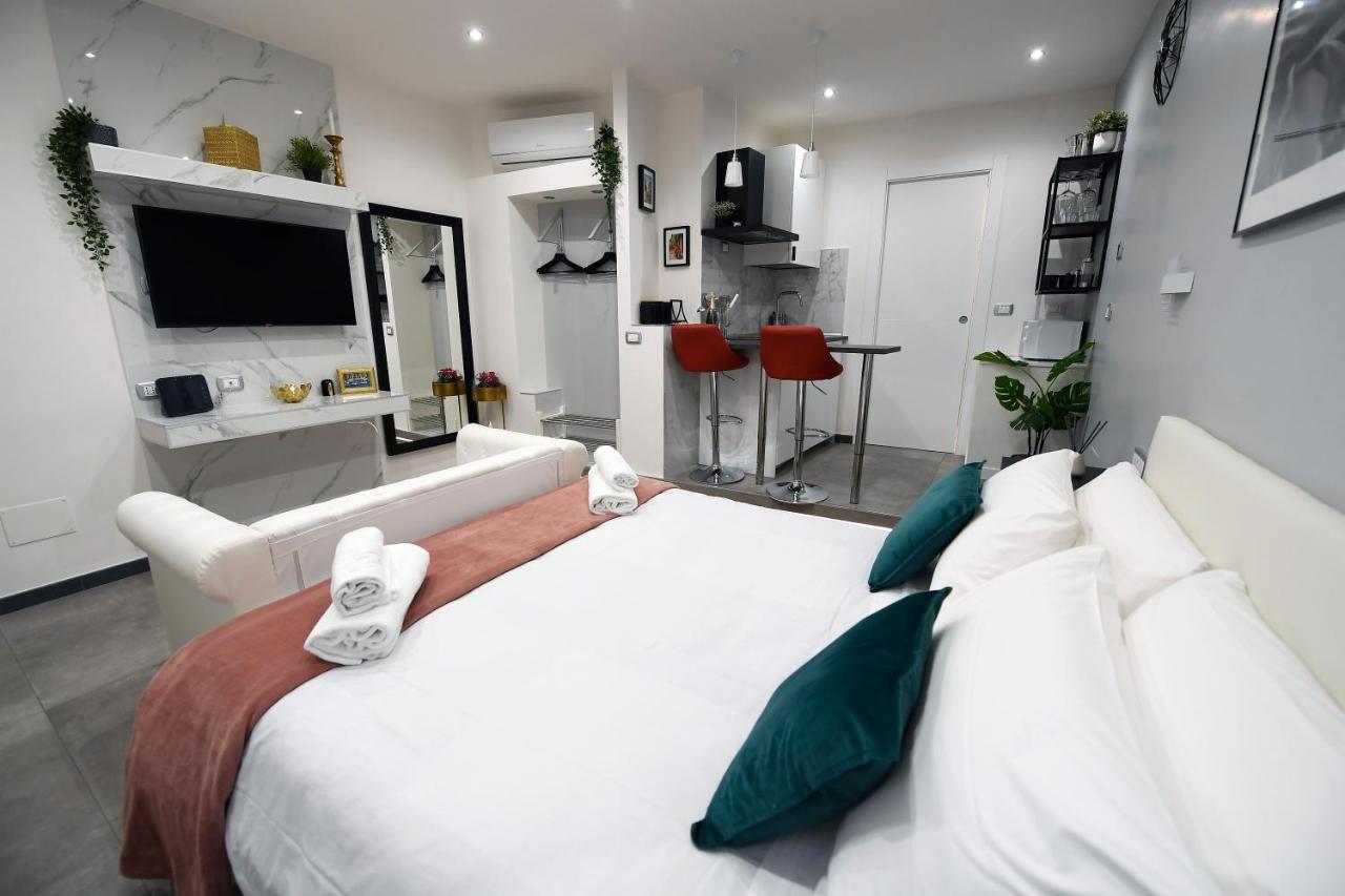 Easy Holidays - Suite Colosseo * Rom