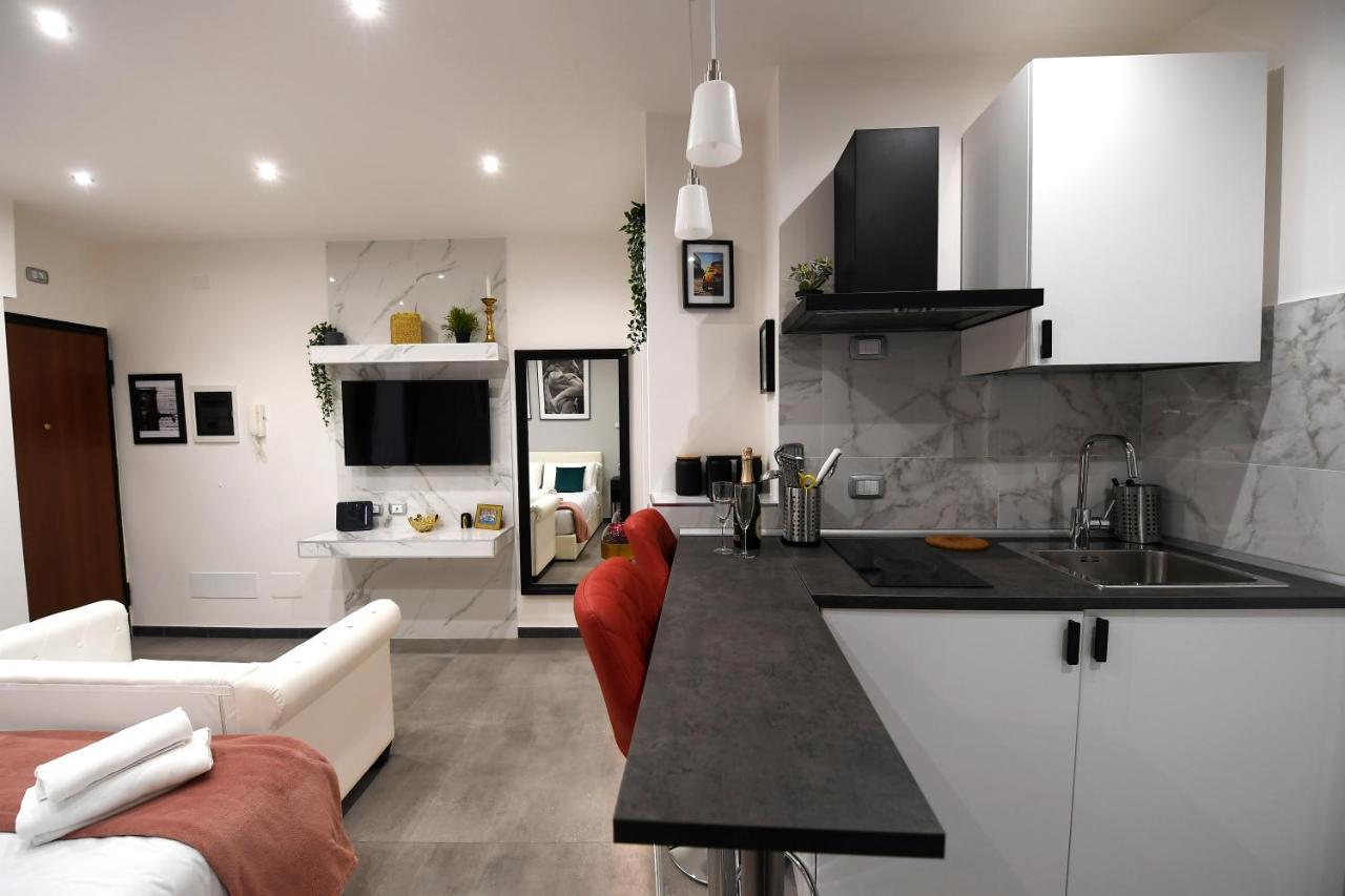 Easy Holidays - Suite Colosseo Apartment Rom